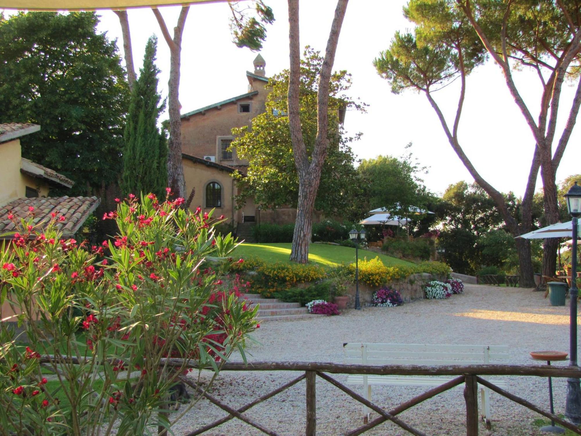 Parco Delle Nazioni - Relax Grand Resort Castel di Decima Extérieur photo